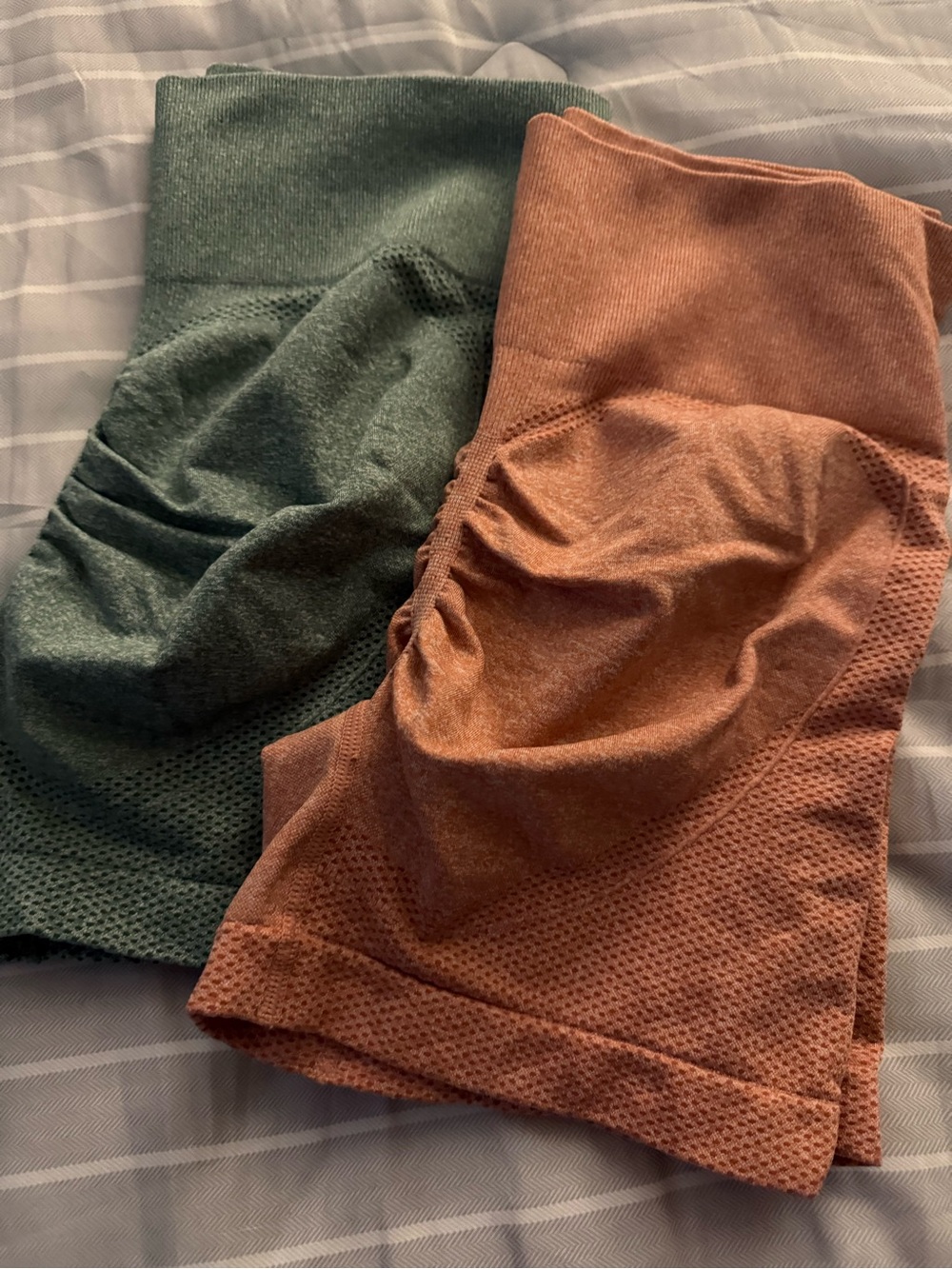 Women’s Seamless Bike Shorts - Green and peach color